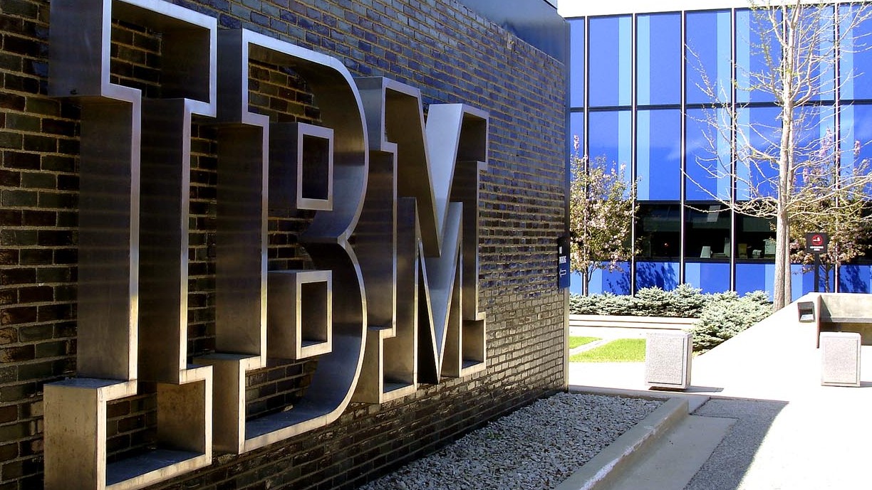 บัฟเฟตต์ขายหุ้น IBM